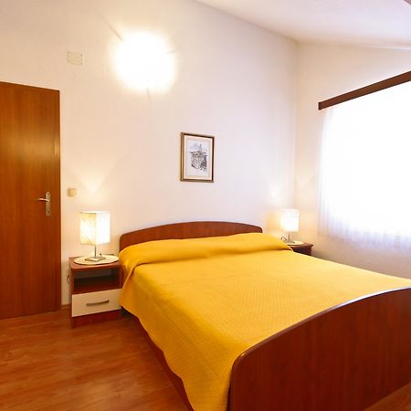 Villa Midea Supetar Εξωτερικό φωτογραφία